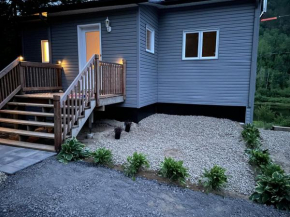 Chalet au bord de la rivière, St-Côme